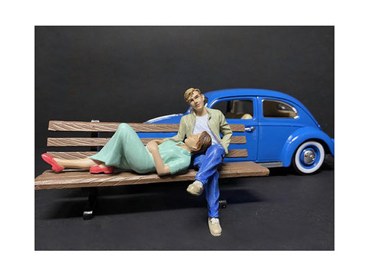 sitting lovers 2 piece figurine set for 1/18 scale models