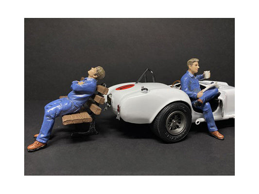 sitting mechanics 2 piece figurine set for 1/18 scale models