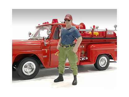 firefighters 6 piece figure set 4 males 1 dog 1 accessory for 1/24 scale models