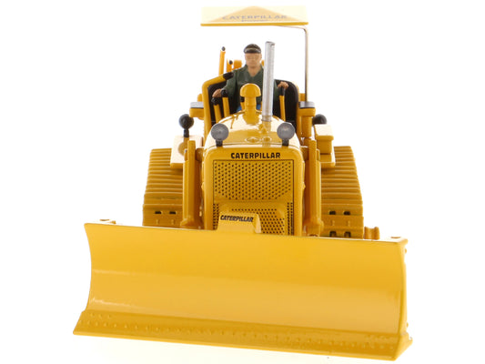 cat d7c track-type tractor dozer with operator vintage series 1/50 diecast model