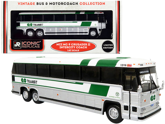 1980 mci mc-9 crusader ii intercity coach bus "union station" toronto (ontario canada) "go transit" "vintage bus & motorcoach collection" 1/87 (ho) diecast model