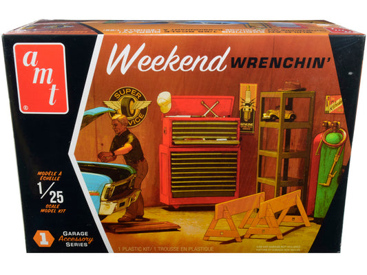 skill 2 model kit garage accessory set #1 with figurine \weekend wrenchin\'\" 1/25 scale model