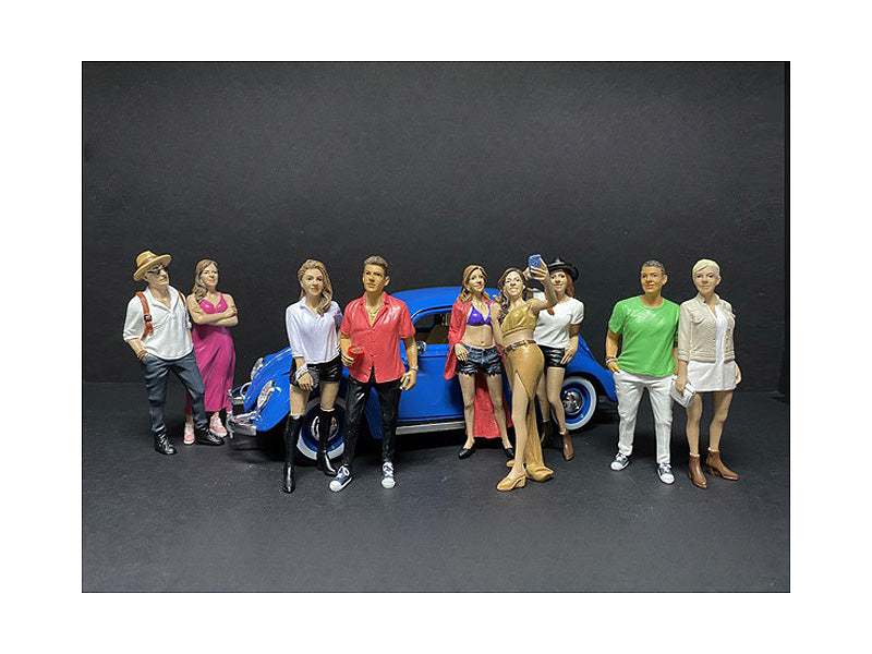 "partygoers" 9 piece figurine set for 1/24 scale models